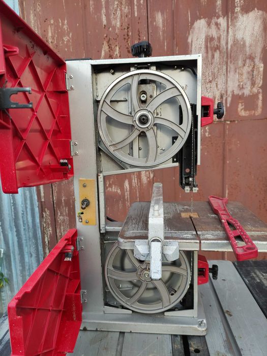 Ленточная пила EINHELL TC-SB 200/1