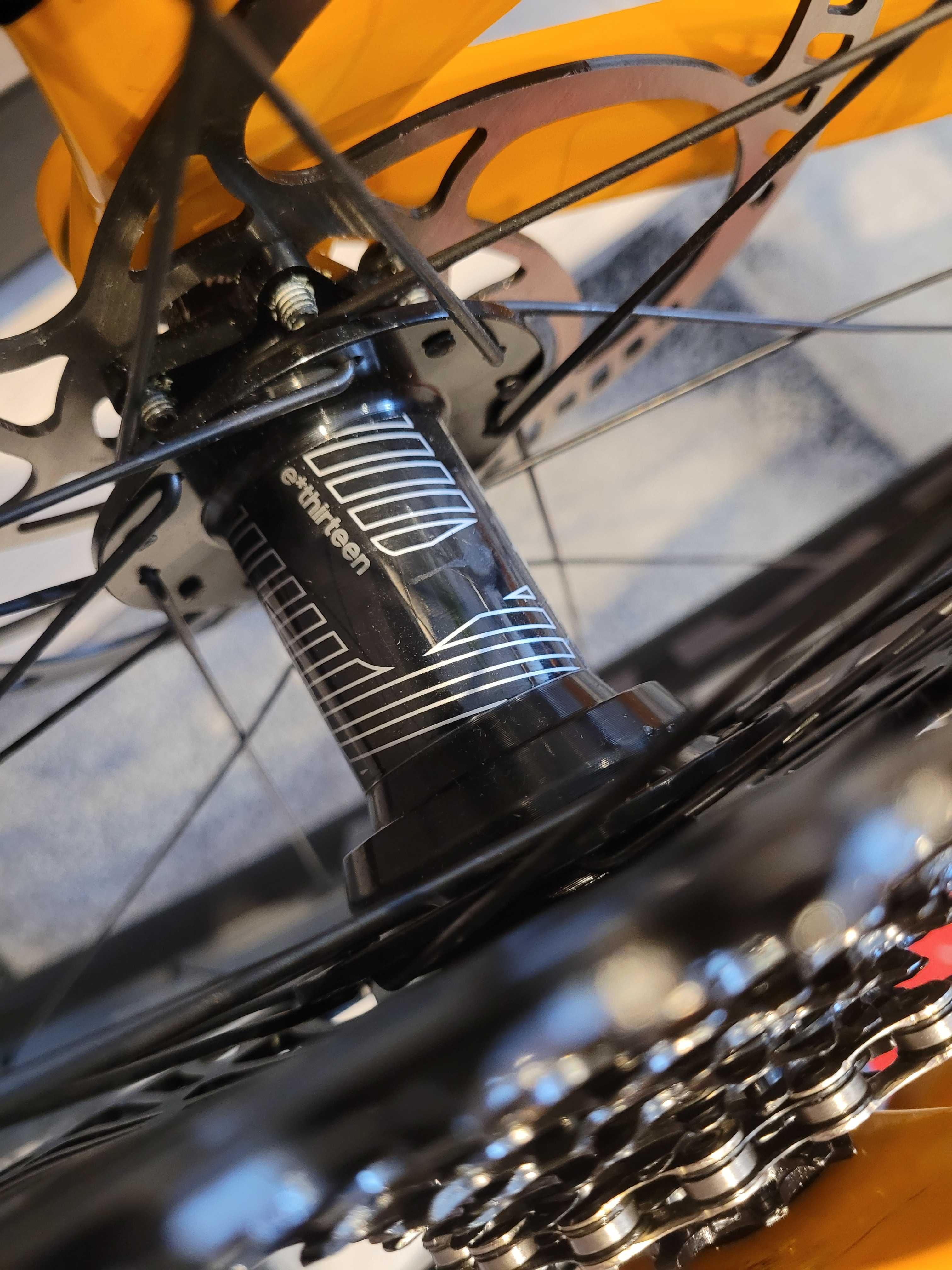 Trek Remedy 9.8 ,L,27.5,karbon,Nowy