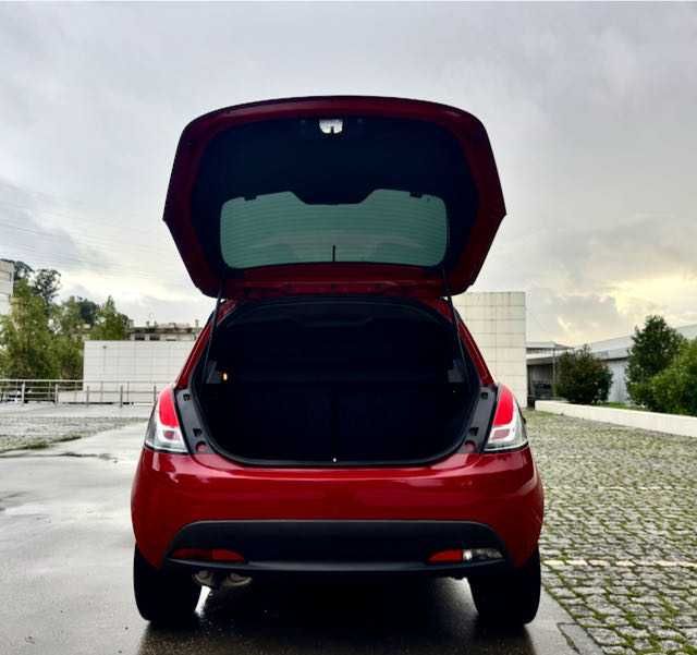 LANCIA YPSILON 1.2 Black&Red 70Cv | Bluetooth | USB | Mãos Livres