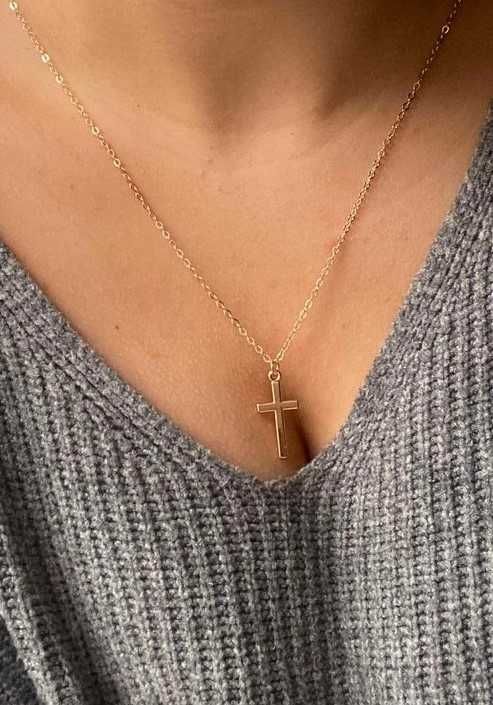 złoty naszyjnik wisiorek łańcuszek krzyż celebrytka choker stal