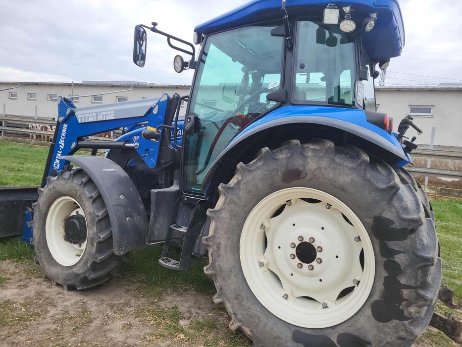 New holland td595
