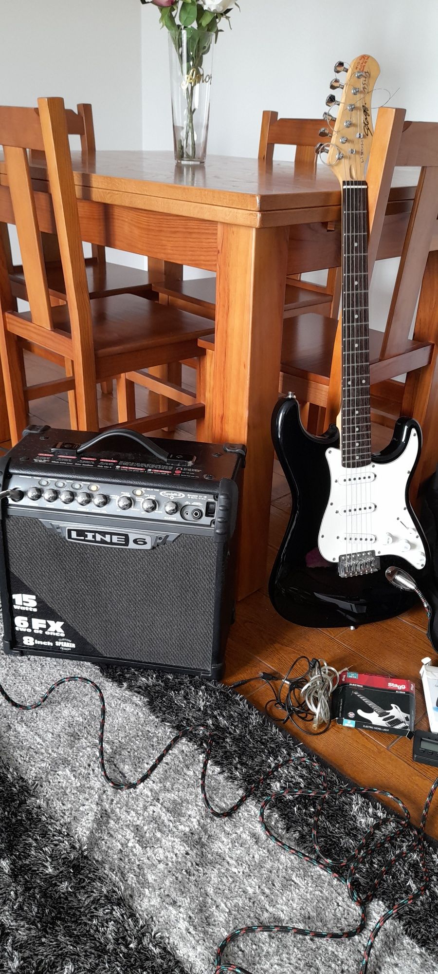 Vendo conjunto guitarra eletrica stagg