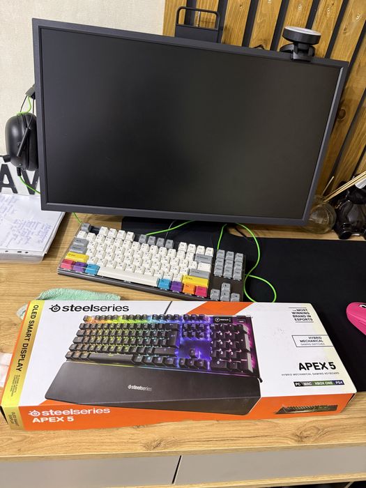 Продам топову клавіатуру steelseries APEX 5