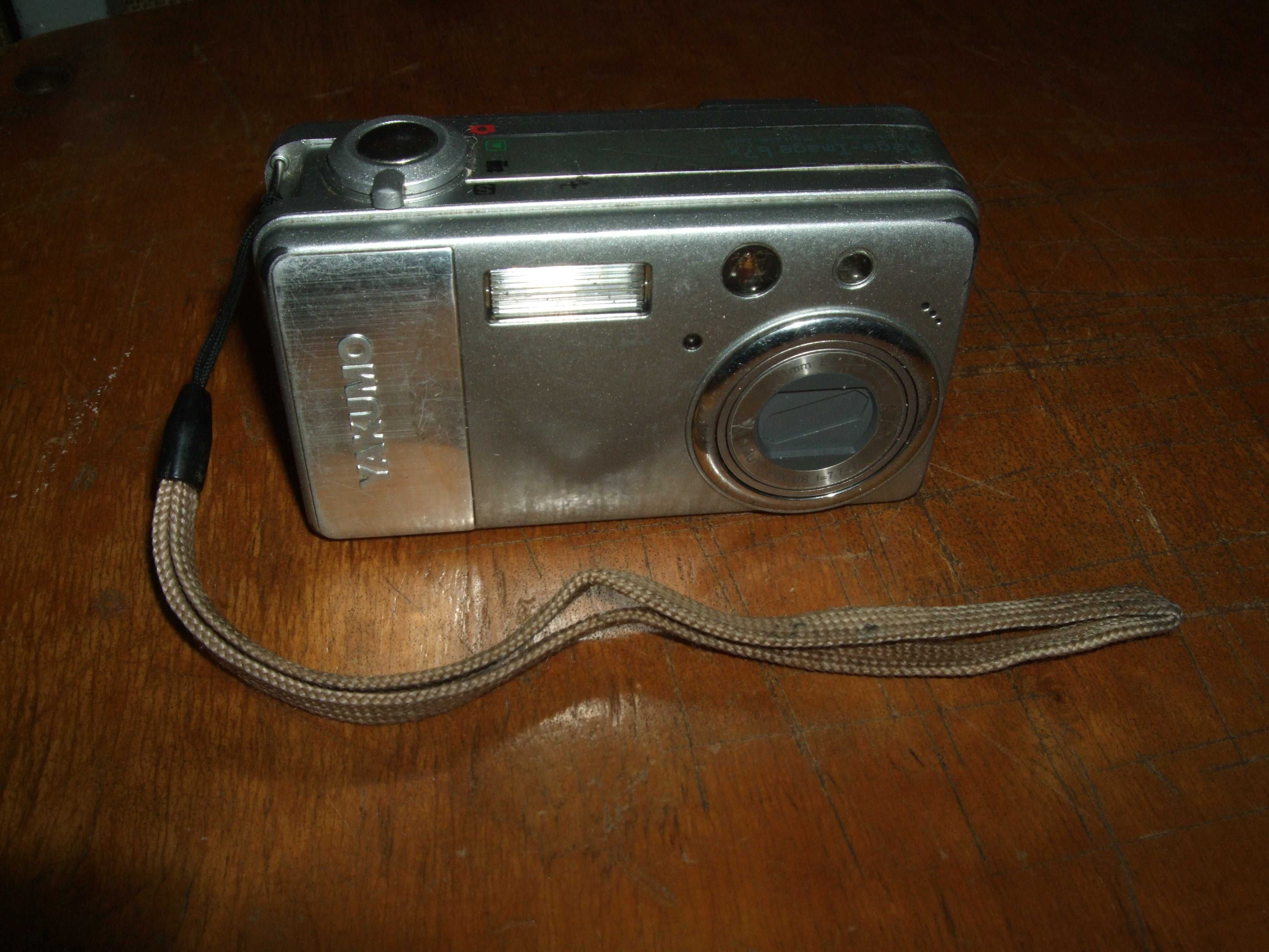 Продам цифровий фотоапарат Yakumo Mega-Image 67x