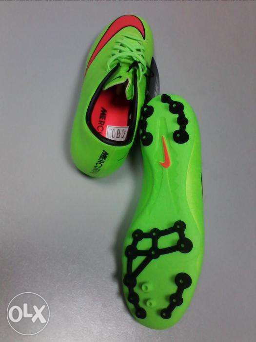 Chuteiras Nike Mercurial nº 40 - NOVAS e ORIGINAIS