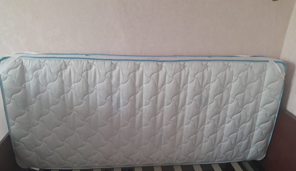 Продам матрац 80×190