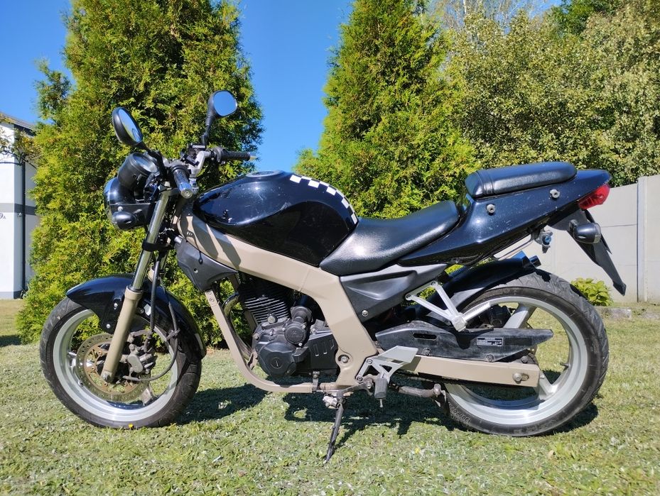 Motocykl 125 Daelim Roadwin