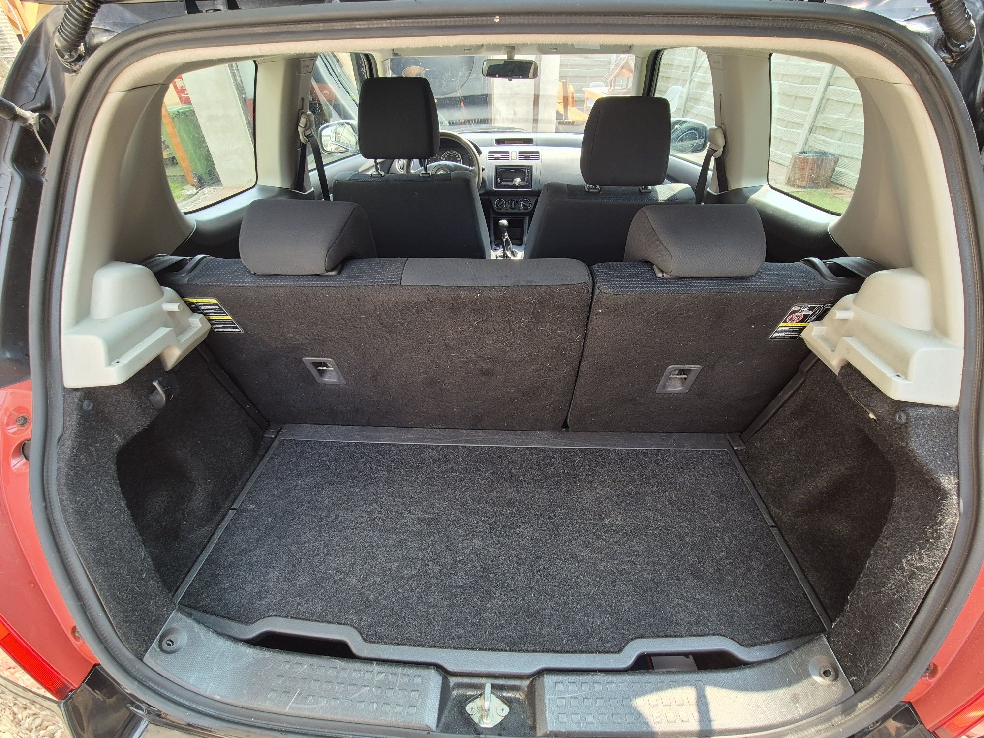 Suzuki Swift 1.3 benzyna alufelgi klima hak