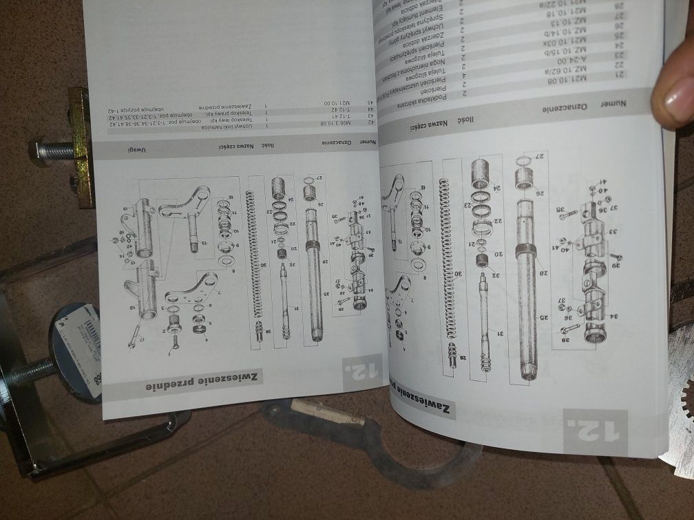 Zestaw kluczy ściągacze silnik rama +katalog czesci wsk 125