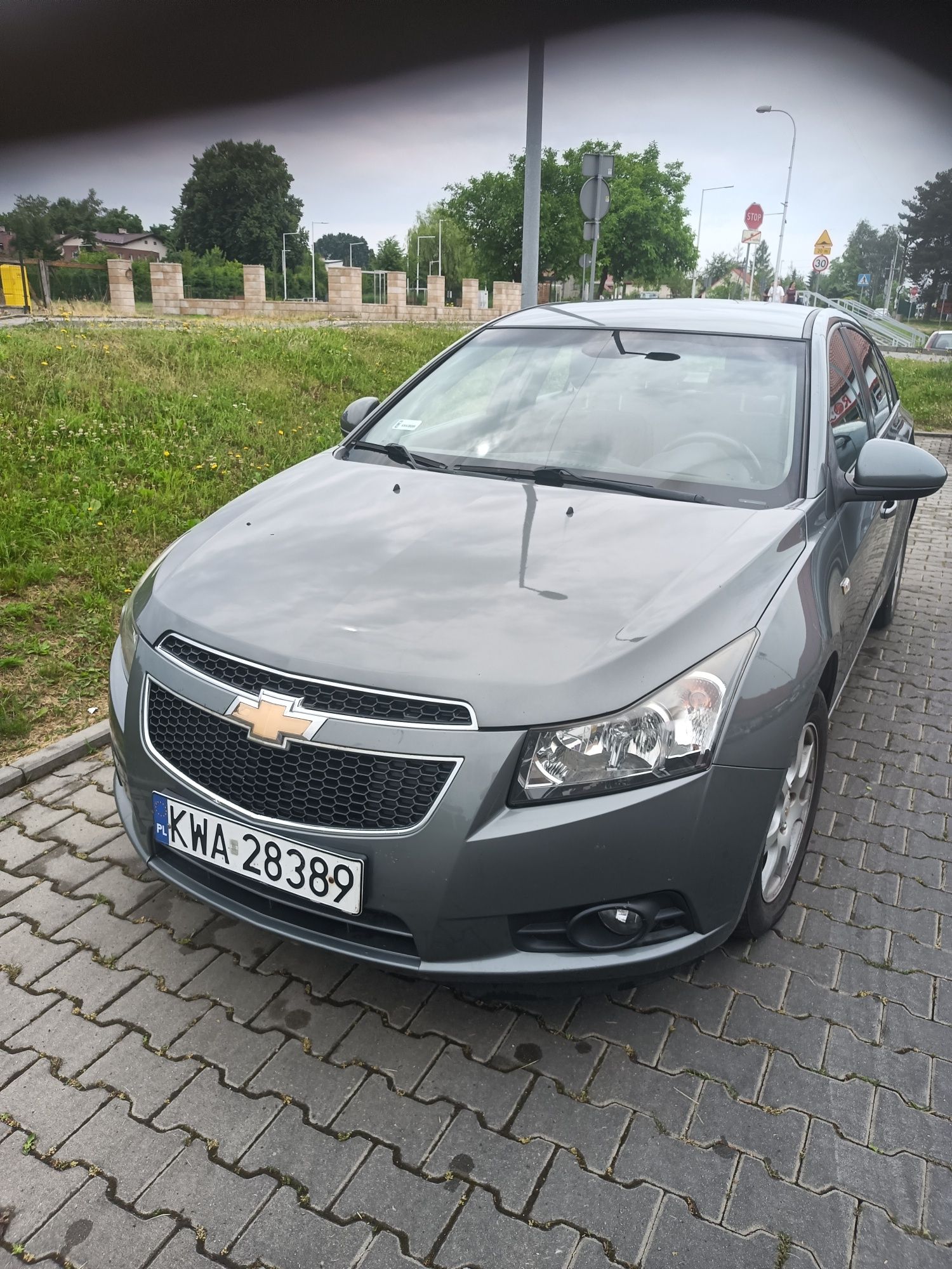 Sprzedam samochód osobowy Chevrolet cruze