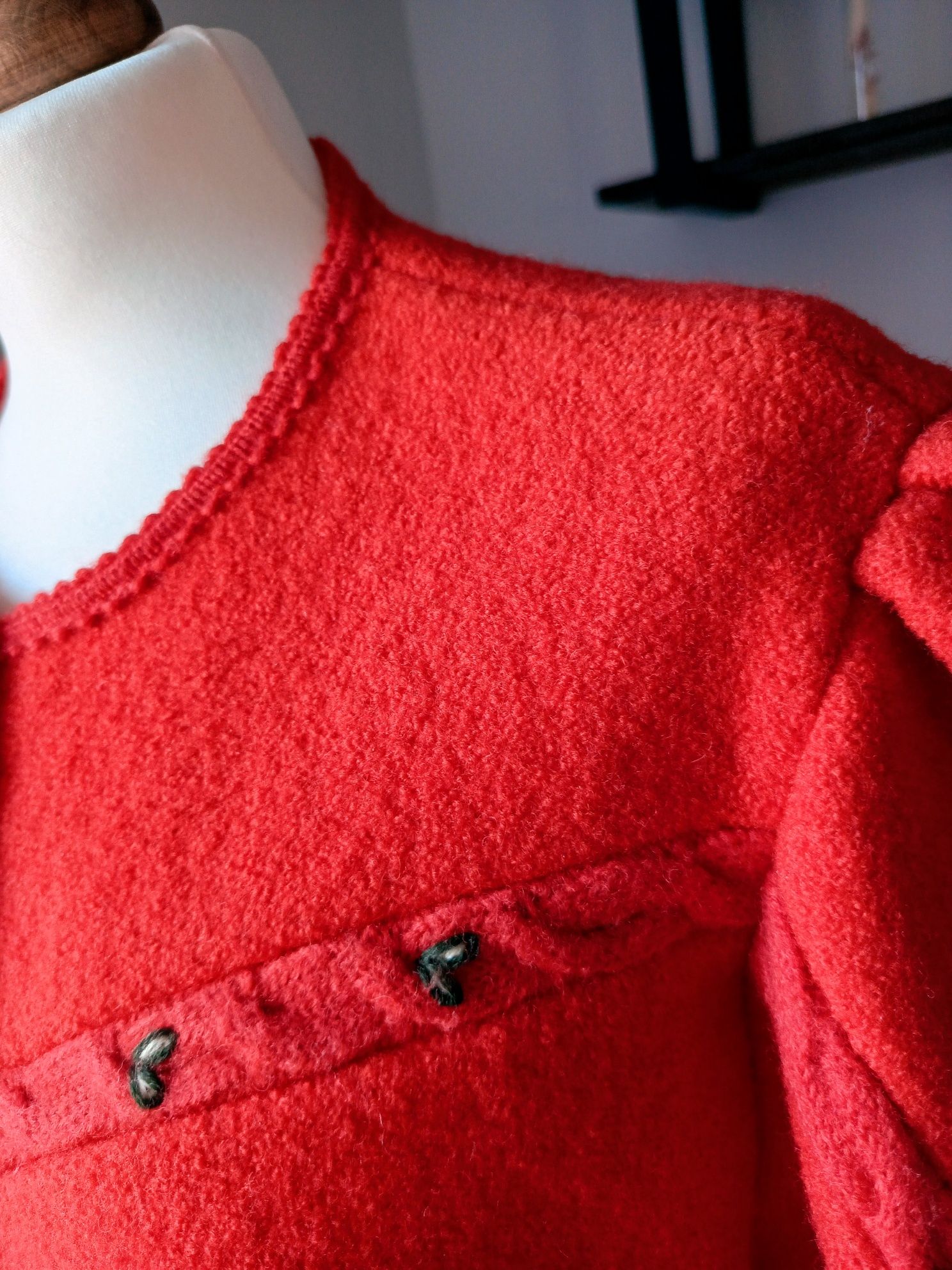Czerwona wełniana marynarka Alphorn - Pure New Wool