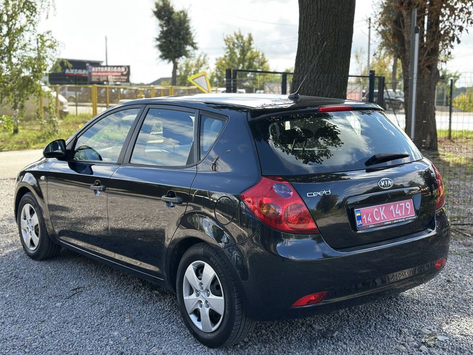 Продам Kia Ceed 2008