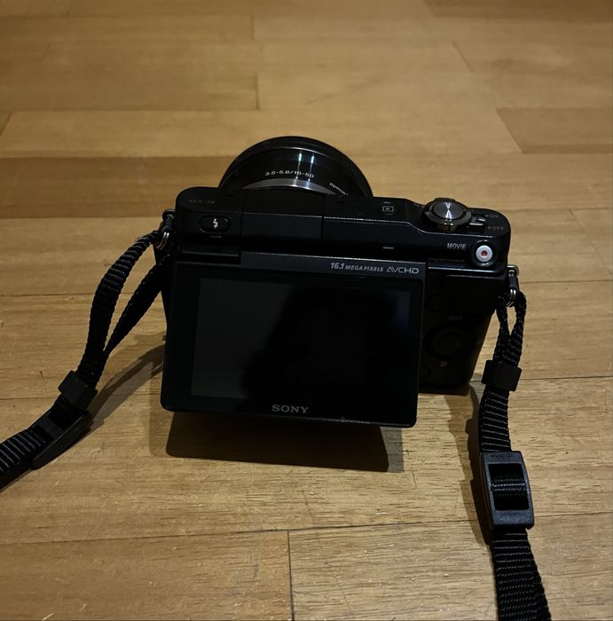 Sony NEX - 3N Avariada