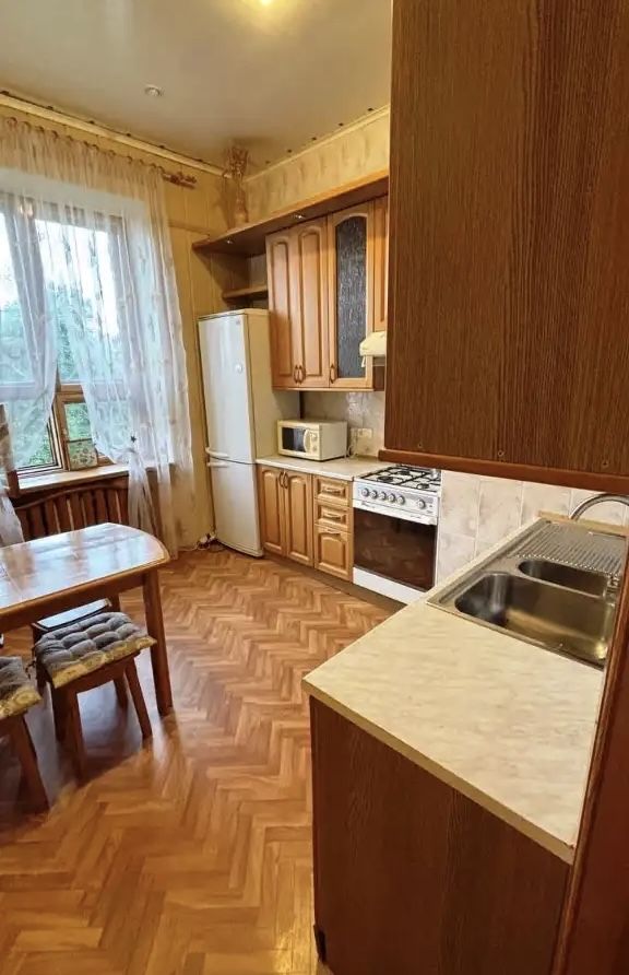 Оренда 3-кімнатної квартири в центрі Дніпра