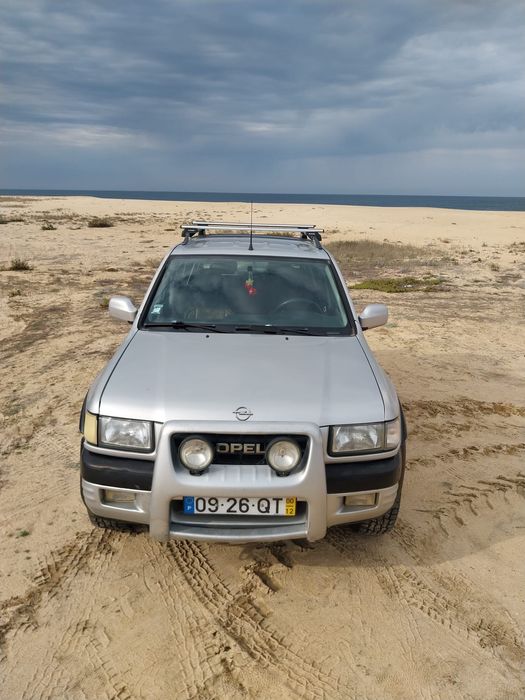 Opel frontera sport 2200