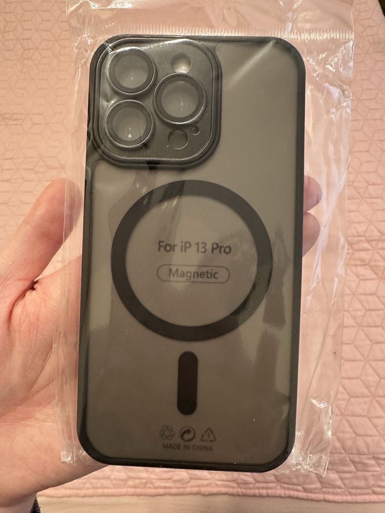 Etui na iphone 13 Pro