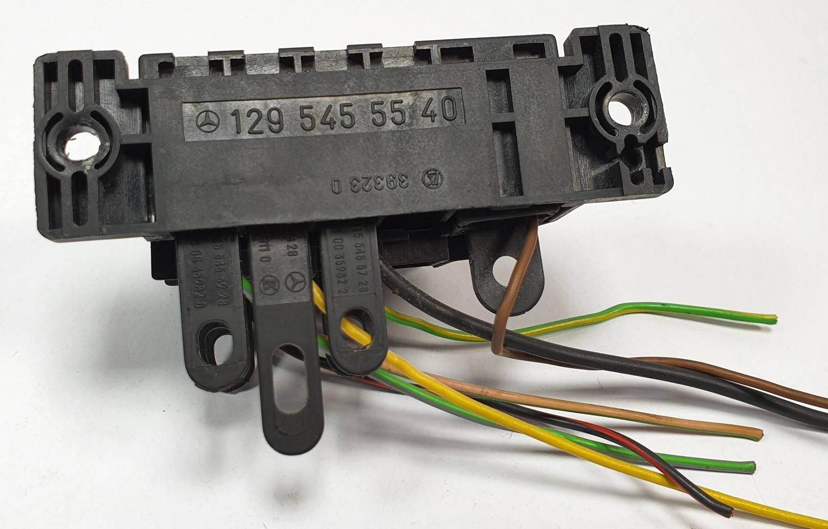 GNIAZDO DIAGNOSTYCZNE MERCEDES W124 3.2 1295455540
