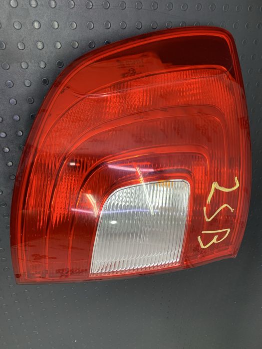 Стоп лівий Skoda SuperB 2 універсал задній фонарь фара шкода суперб 2