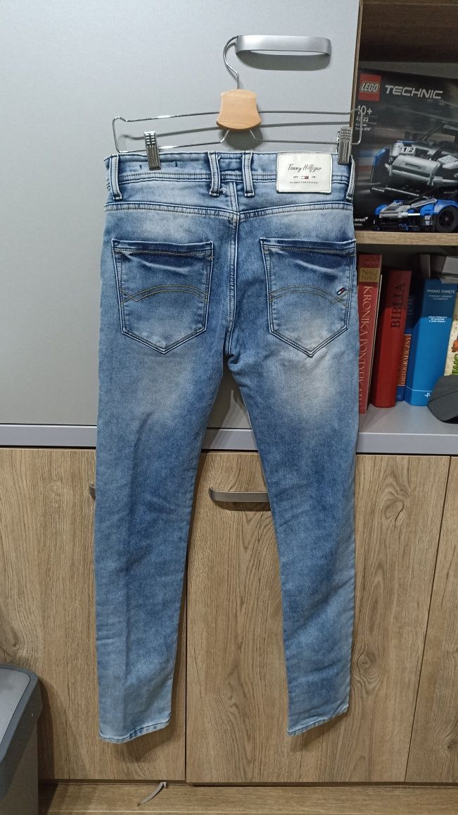 Jeansy granatowe męskie slim fit Tommy Hilfiger X Mercedes