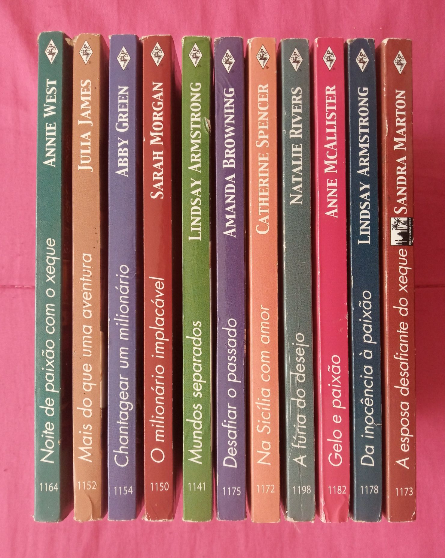 70 livros: Bianca, Sabrina, Desejo, Júlia, Euromance