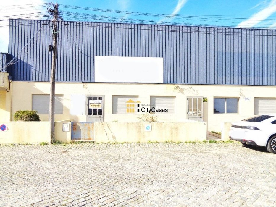 Espaço Comercial em Nogueira da Maia