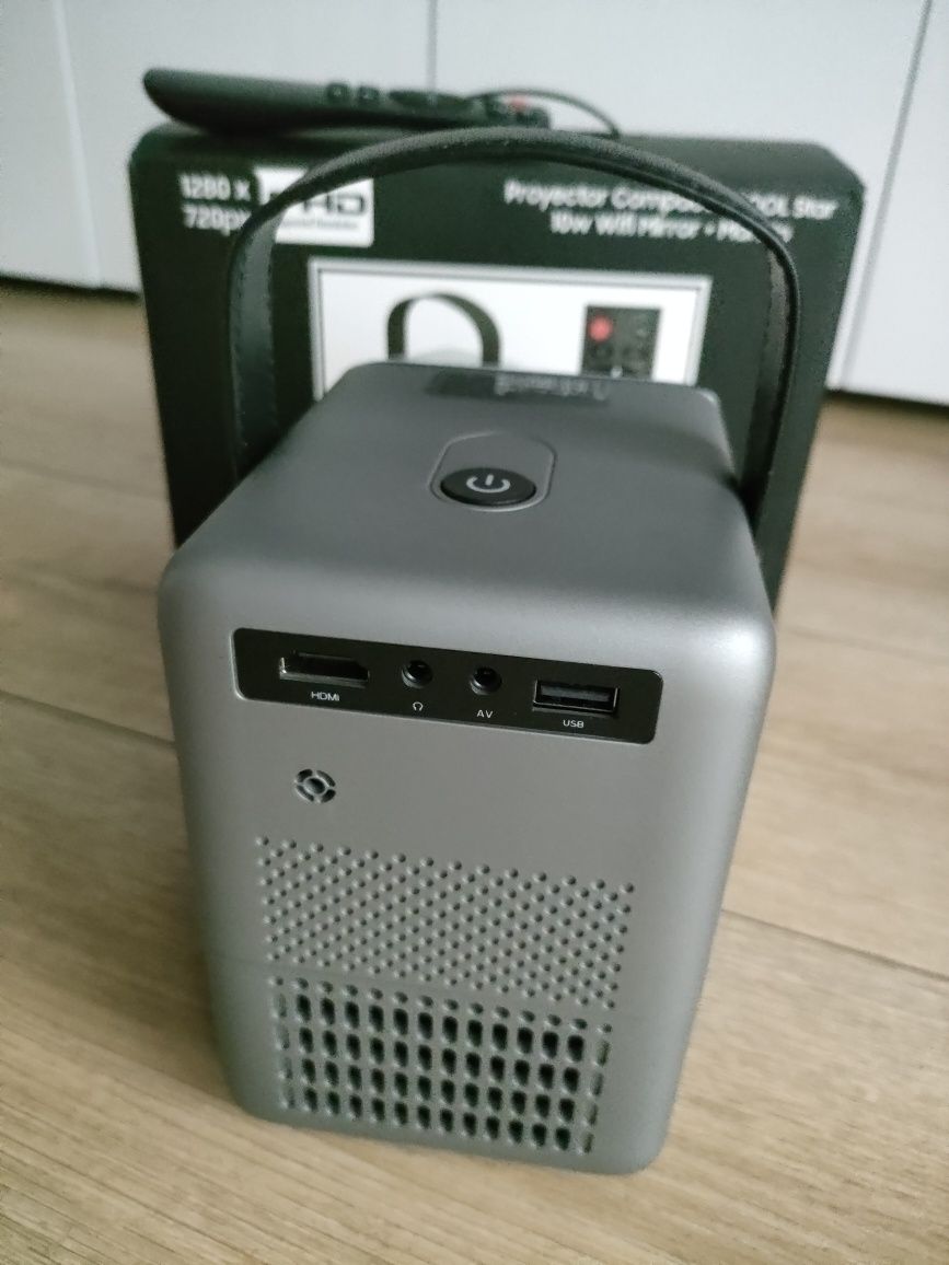 Projektor przenośny WiFi rzutnik HD Android Ios 2500 lumen 10w