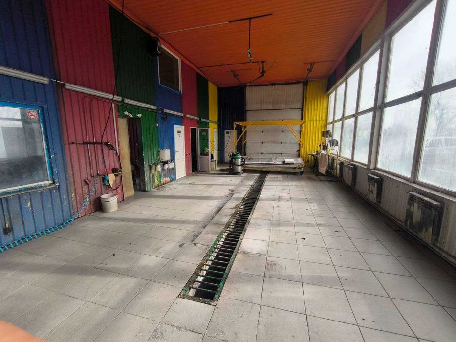 Без % Продаж автомийки 3 поста. Фасад Братиславська 54