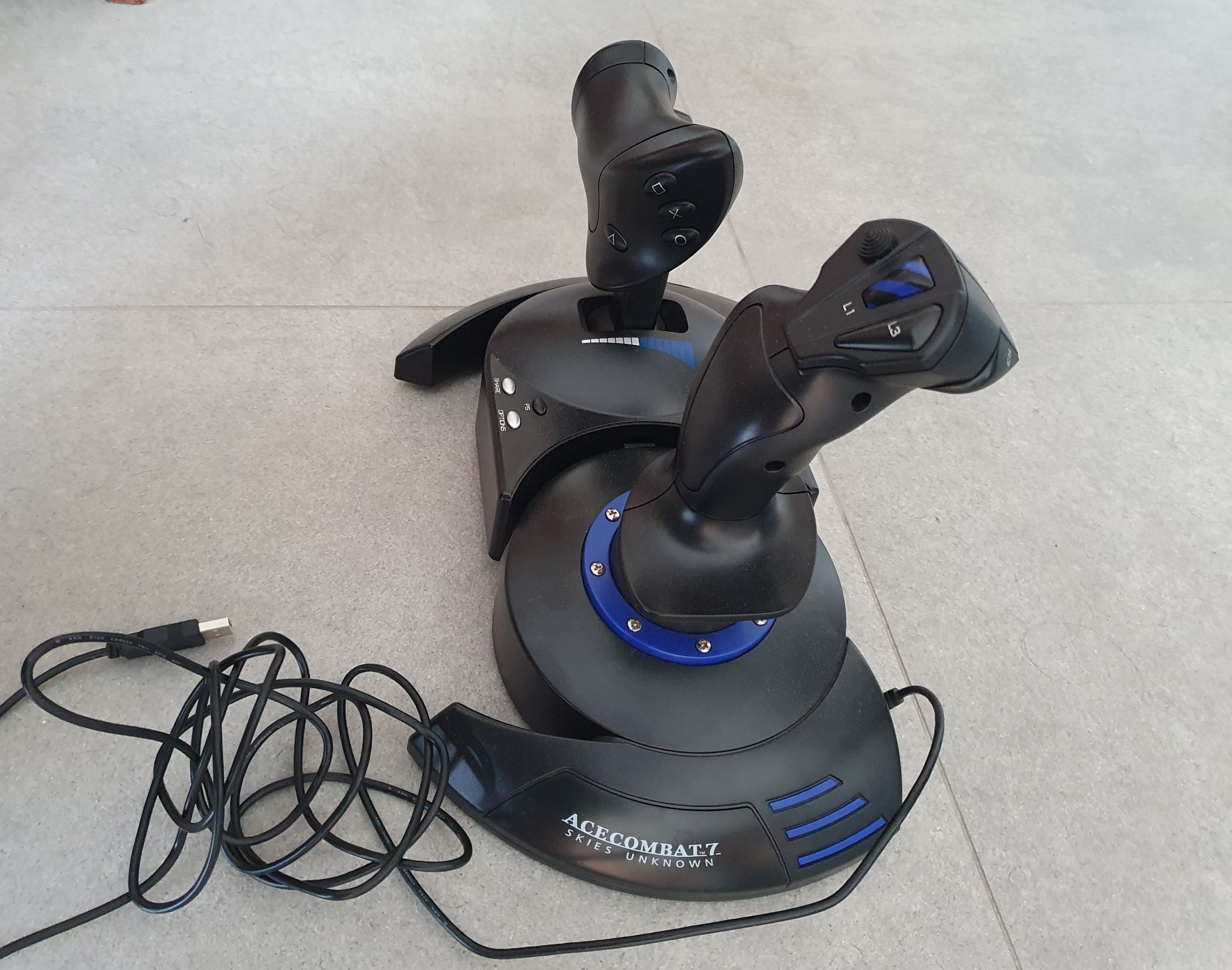 Joystick Thrustmaster Hotas na konsolę PS4 i do komputera, Limitowana
