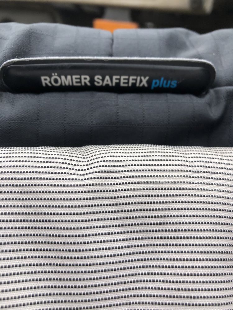 Fotelik Romer Safefix Plus 9-18 kg