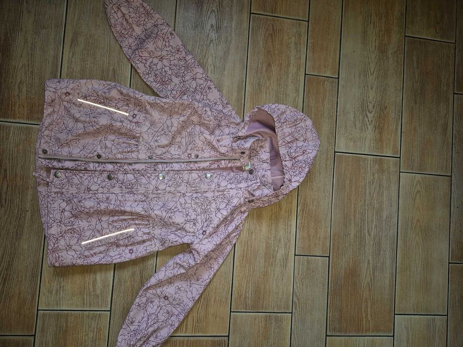 Dziewczęca kurtka wodoodporna rozm.110 cm