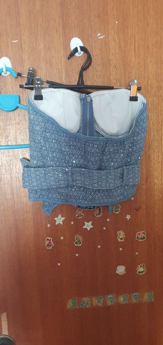 Conjunto de tope e saia curta