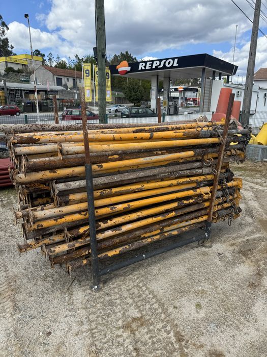 Prumos/escoras usadas