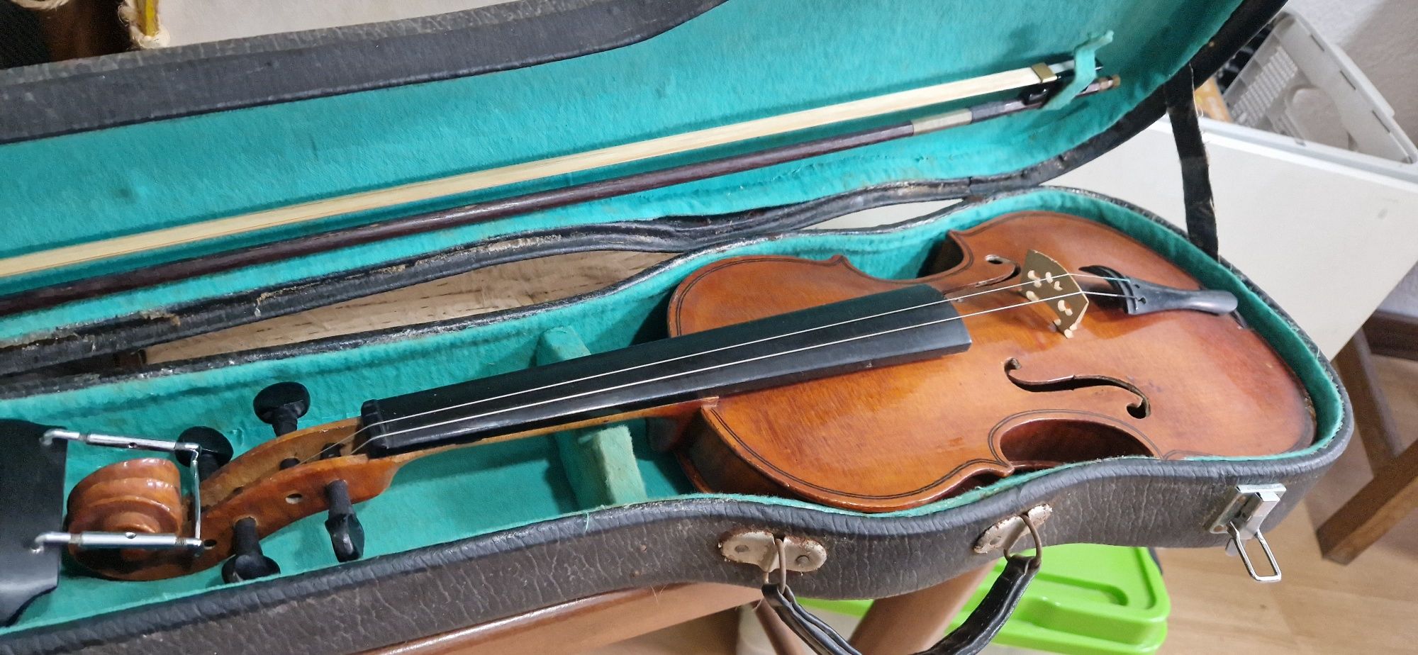 Violino como novo
