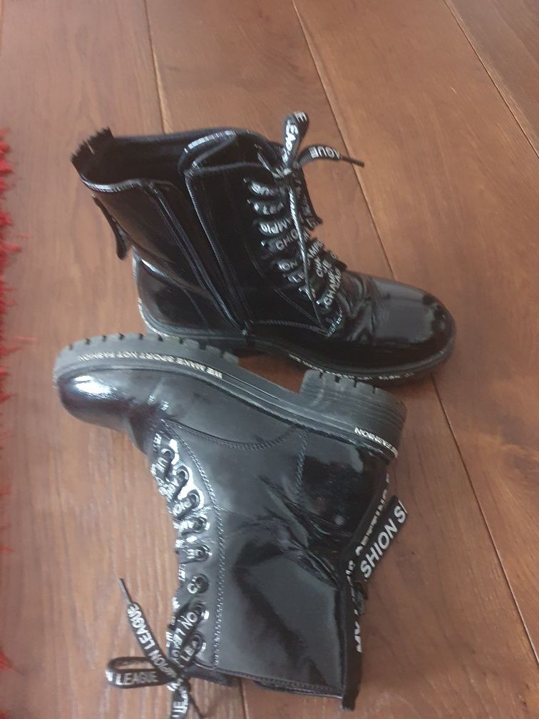 Botki dziewczynka r.36 lakier