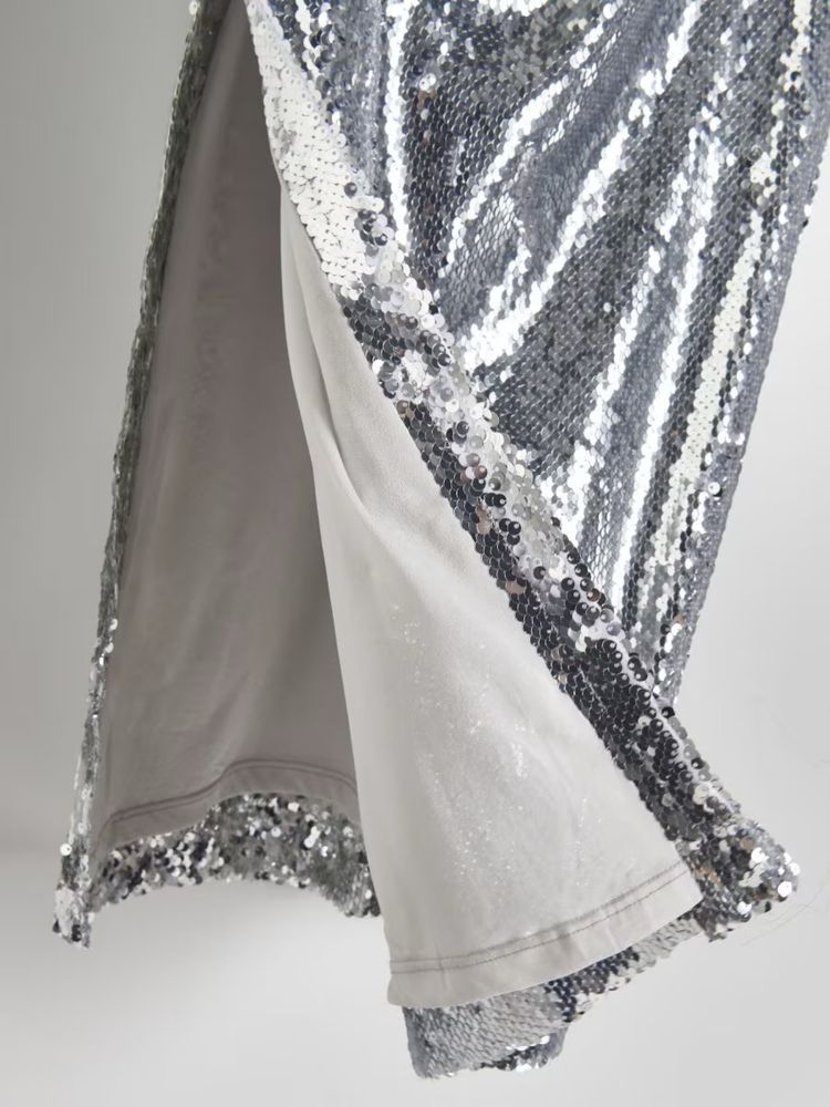 NOWA Cekinowa sukienka wieczorowa glamour S/36 Reserved srebrna