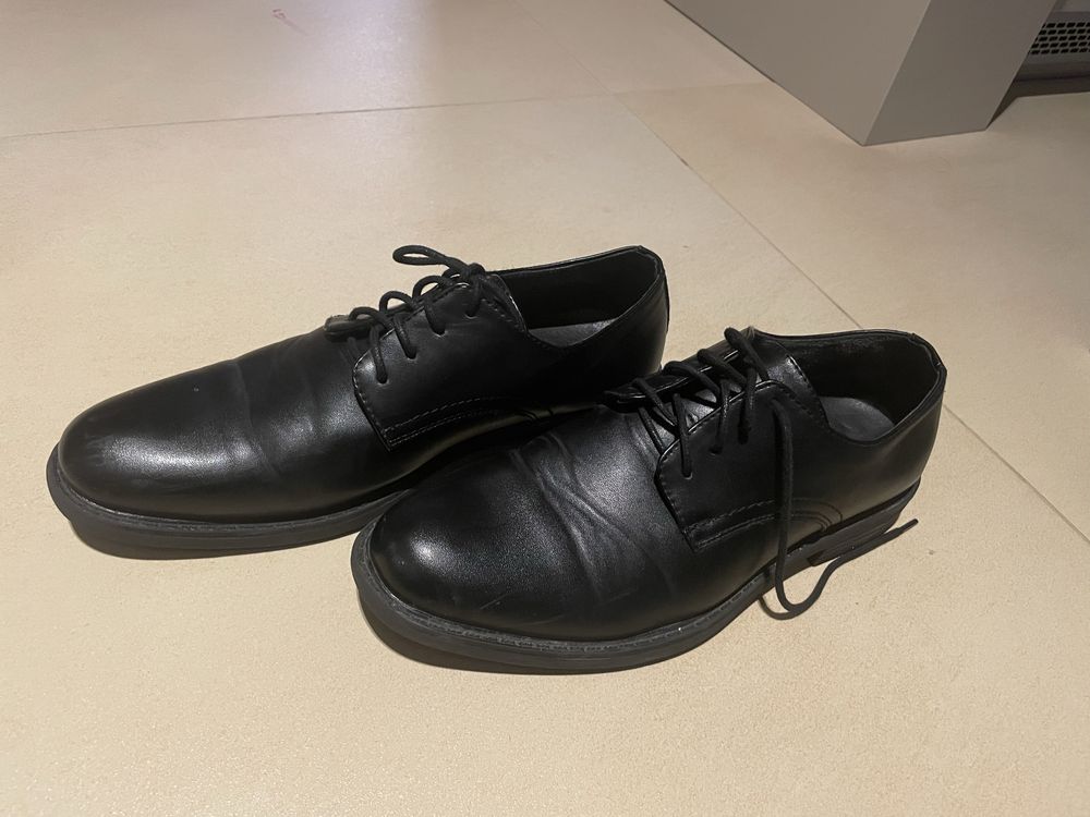 Buty wizytowe ottimo rozm 39