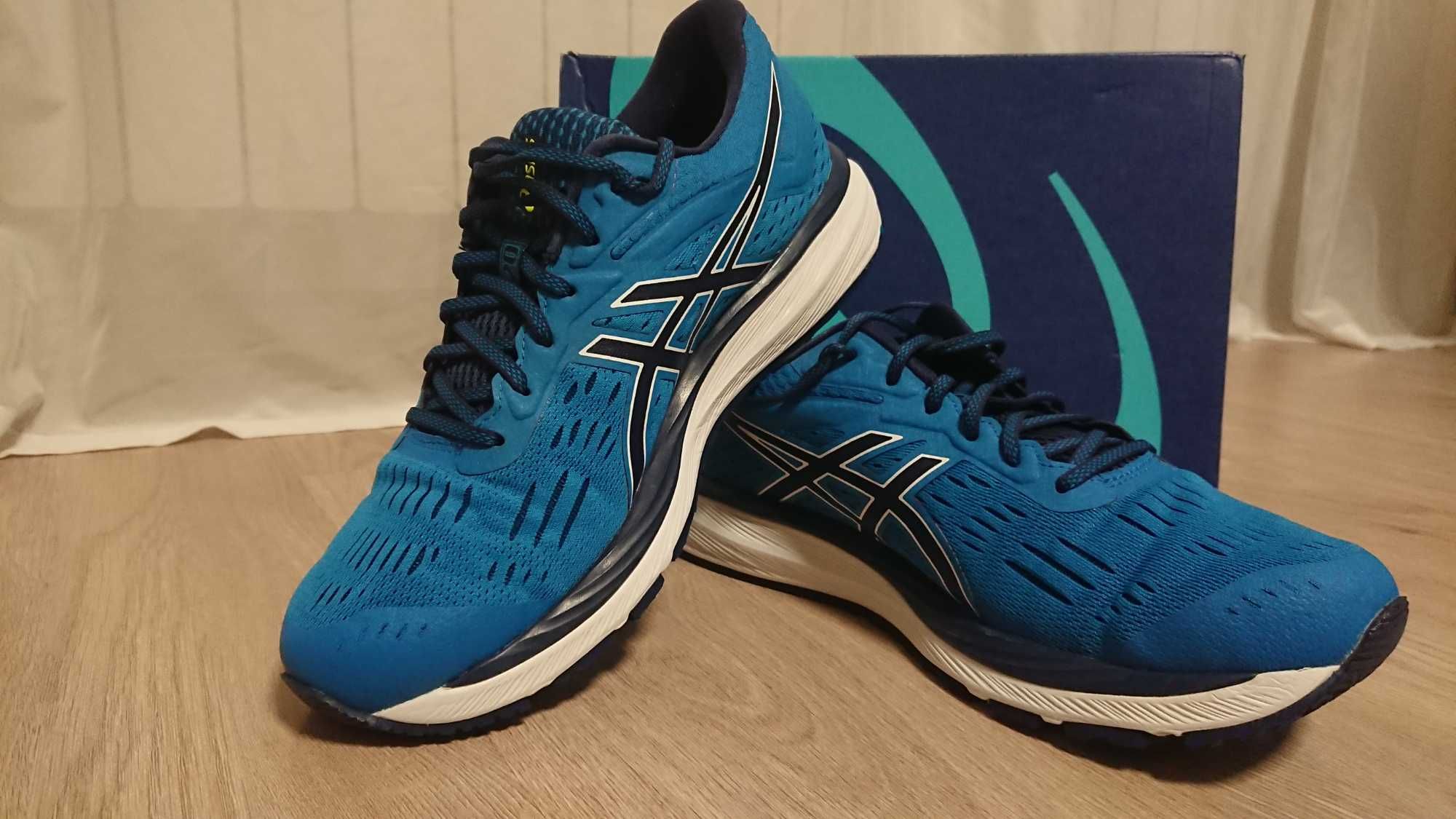 Чоловічі бігові кросівки Asics Gel-Cumulus 20