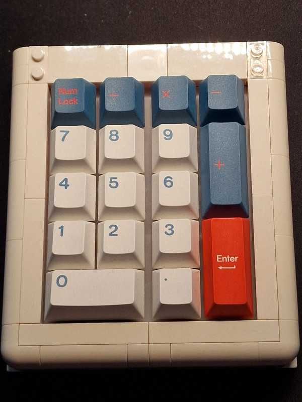 LEGO® Teclado Mecânico 60% + Numpad