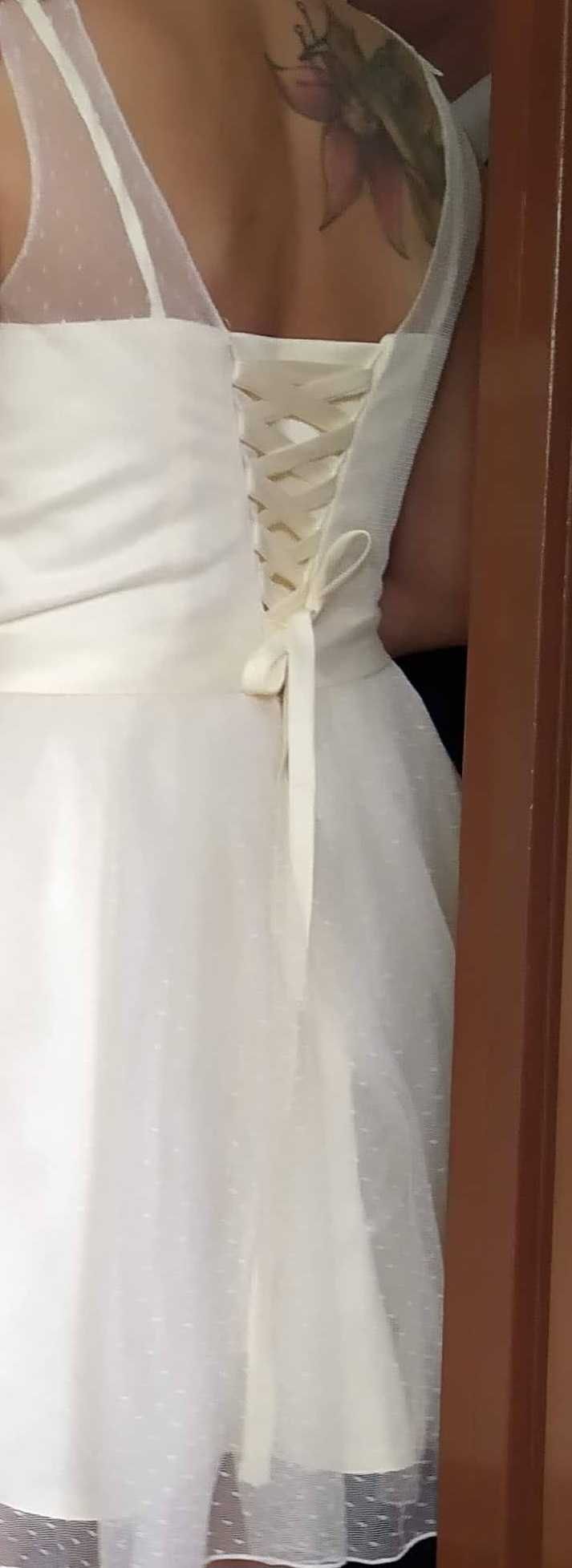 Piekna sukienka ślubna/weselna Kolor ecru