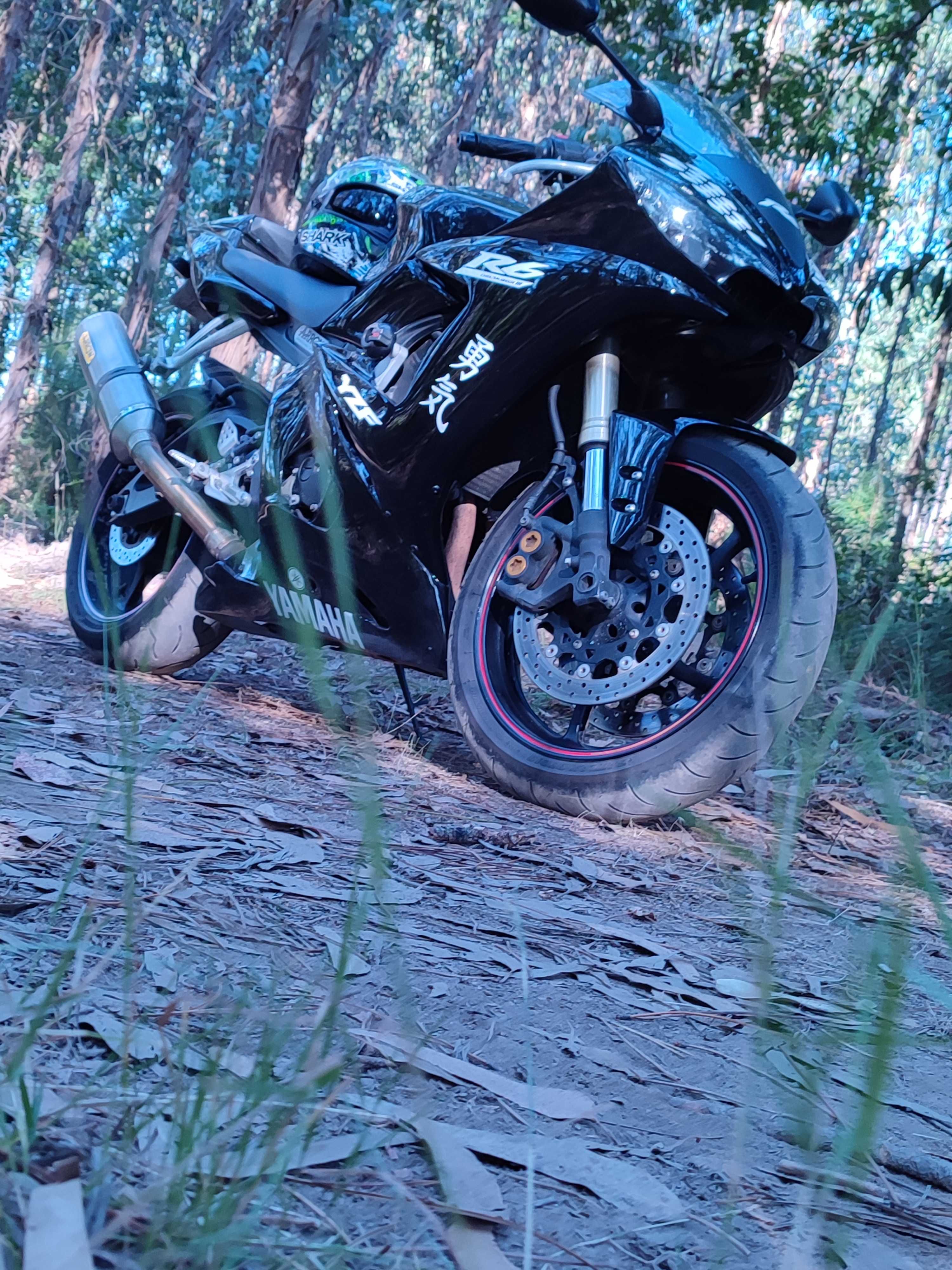 Yamaha R6 top venda ou troca