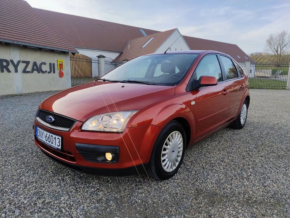 Ford Focus LIFT 1.6 16V Benzyna Sprowadzony zarejestrowany Bezwypadkowy