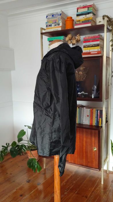 Casaco de caminhada corta-vento resistente á chuva Quechua/Decathlon