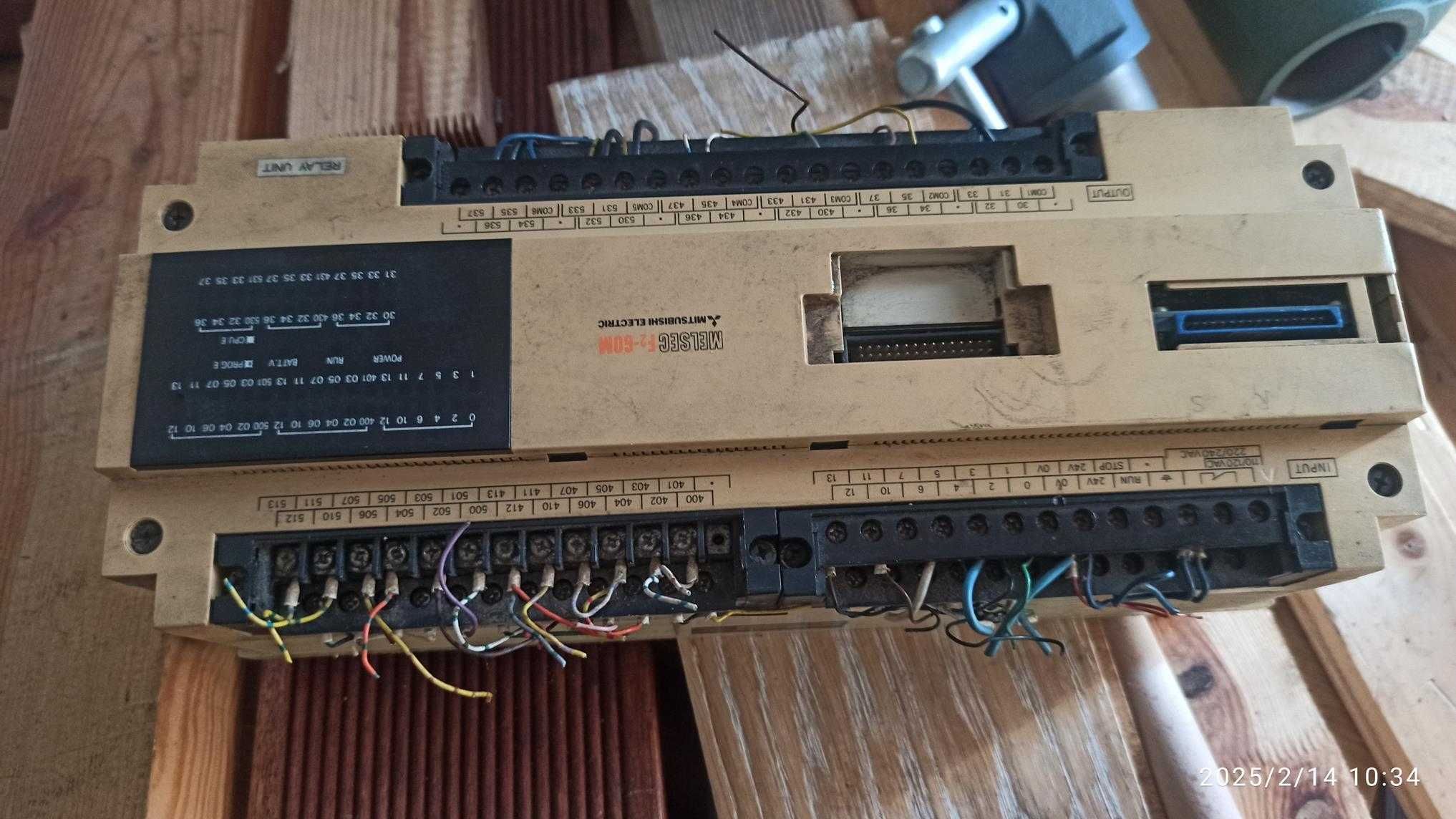 sterownik programowalny mitsubischi  typ Melsec-F2-60M