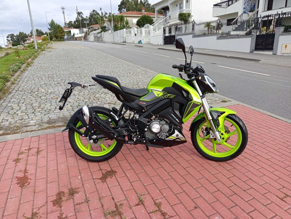 Keeway RKF 125 700 kilómetros(práticamente nova)