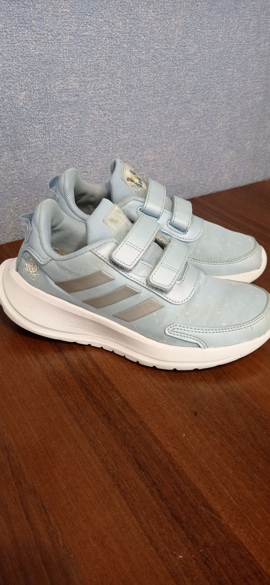 Кроссовки Adidas 33 размер