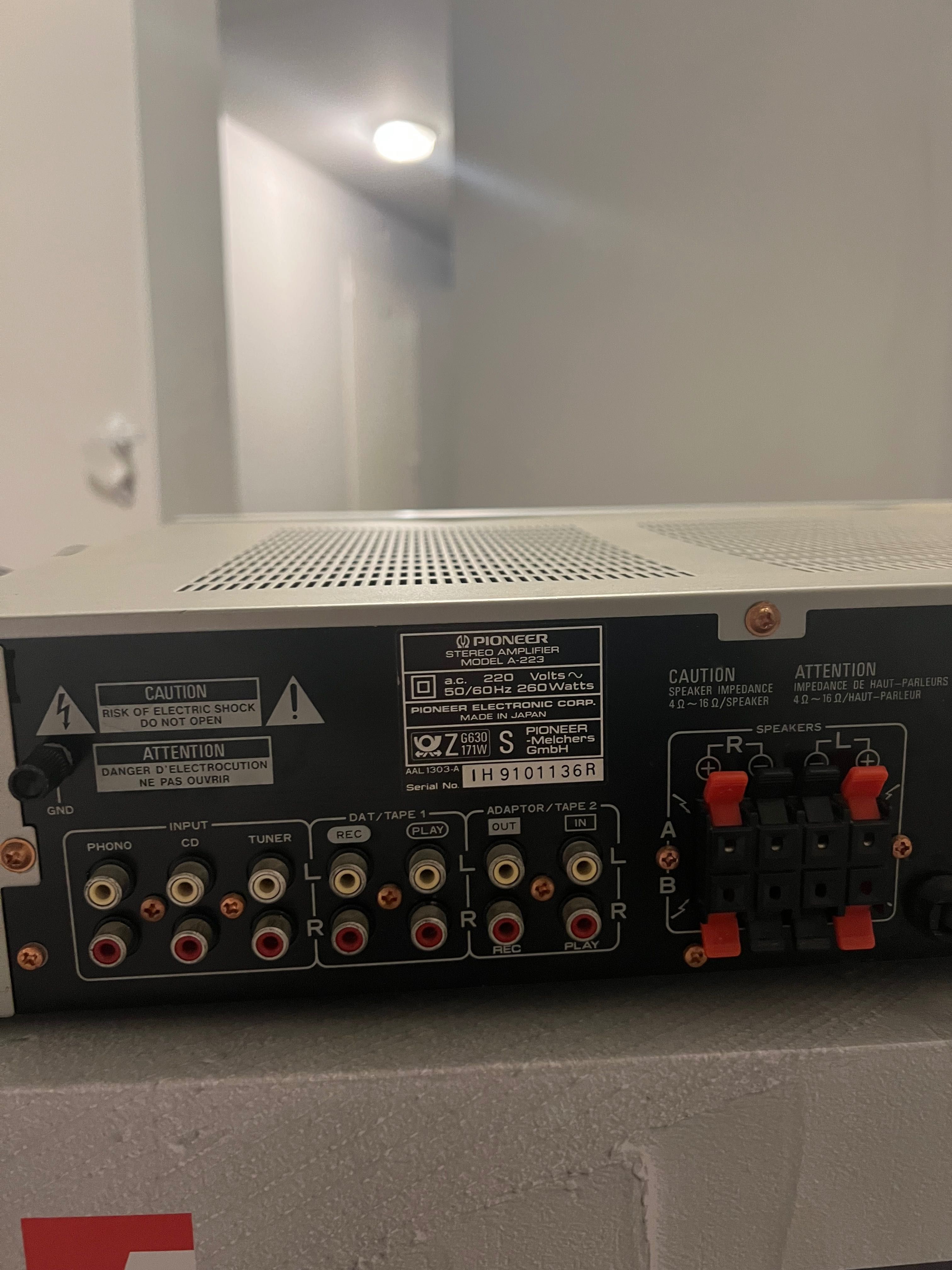 Wzmacniacz Pioneer- 260 Watt