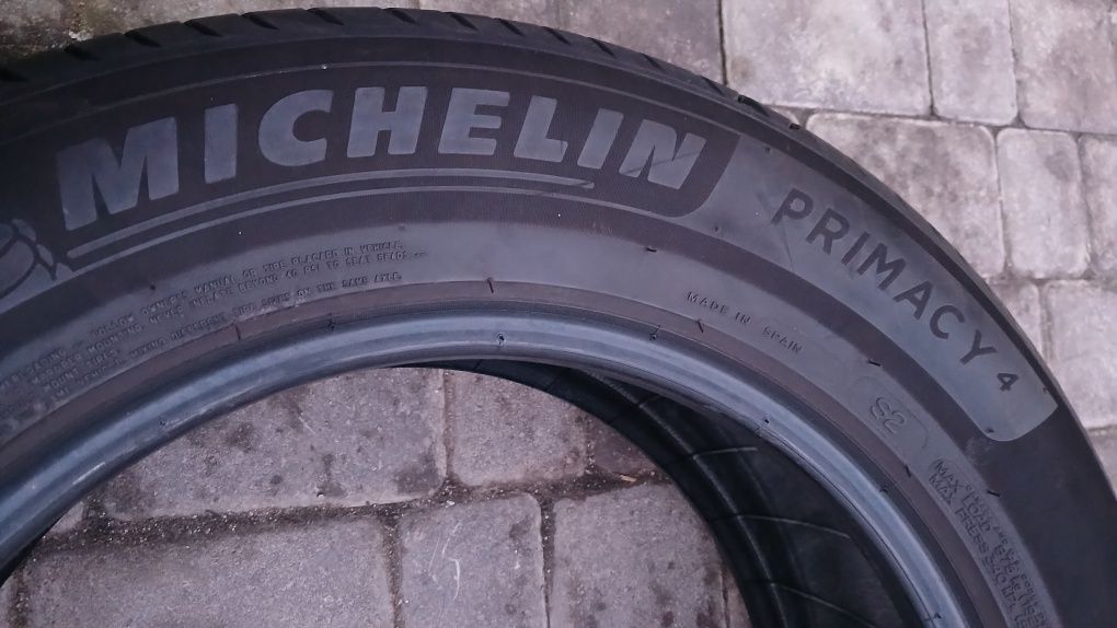 215 65 17 Michelin Primacy 4