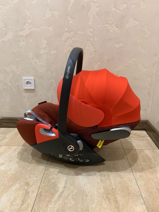 Автокрісло Cybex Cloud Z