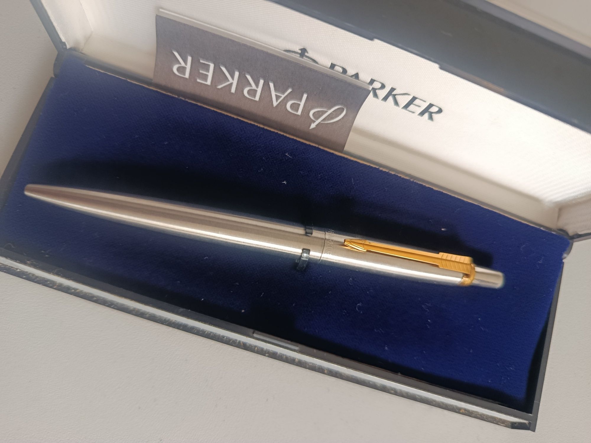 Nowy długopis Parker