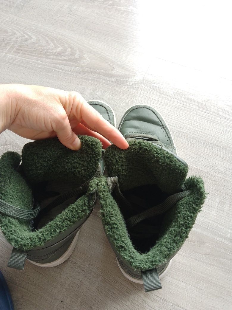 Buty Puma oryginalne, zimowe, ocieplone w środku rozm 38 młodzieżowe